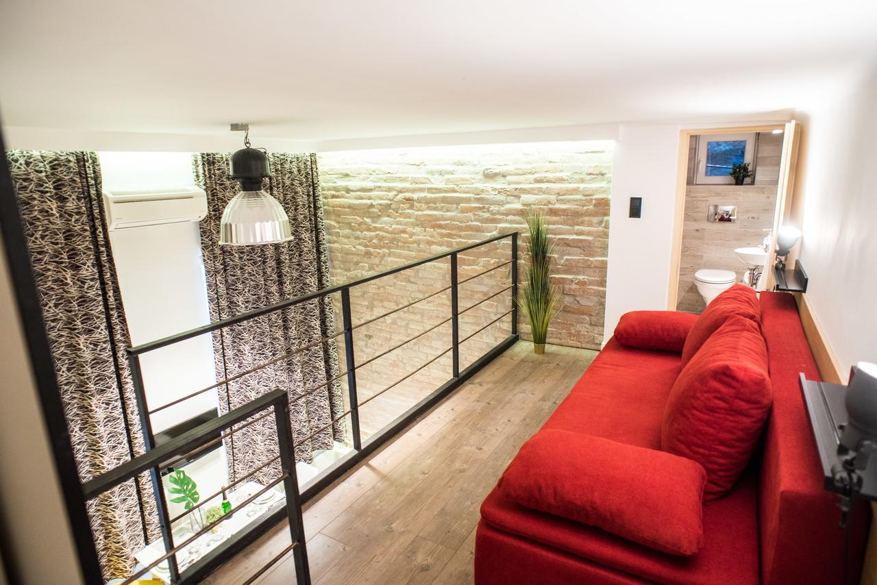 Very Stylish And Fresh Studio Home In The Center Budapest Ngoại thất bức ảnh
